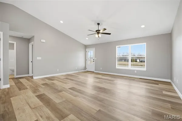 $380,000 | 4823 Fitz James Crossing, Highland, IL 62249