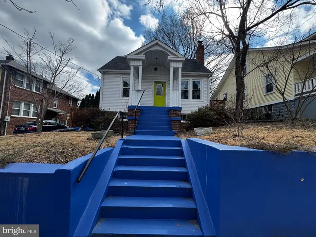 $3,200 | 3211 Varnum Street, Mount Rainier, MD 20712