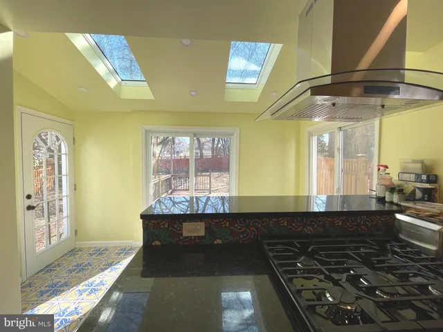 $3,200 | 3211 Varnum Street, Mount Rainier, MD 20712