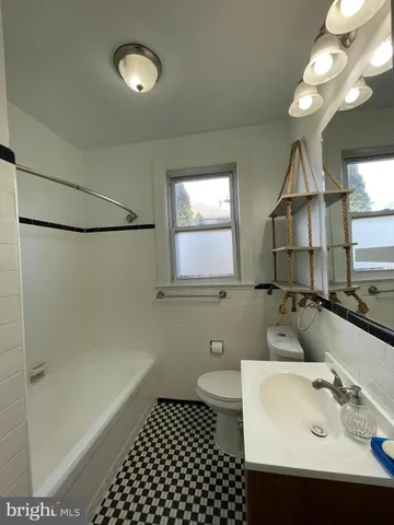 $3,200 | 3211 Varnum Street, Mount Rainier, MD 20712