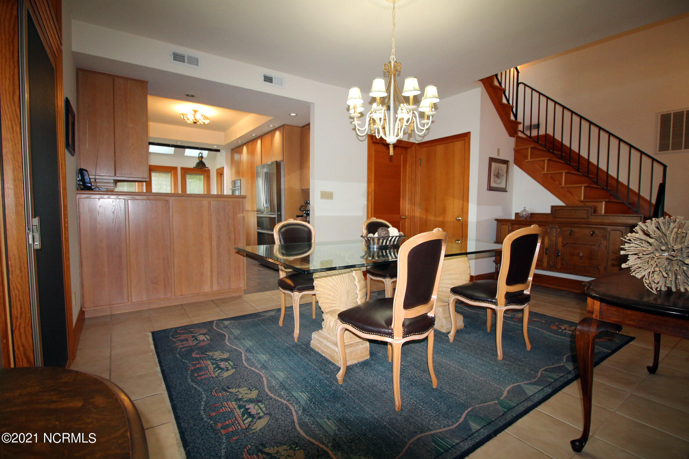 101 North Teachs Point Road Bath, NC 27808 - Photo 13 of 59 Dining room 2