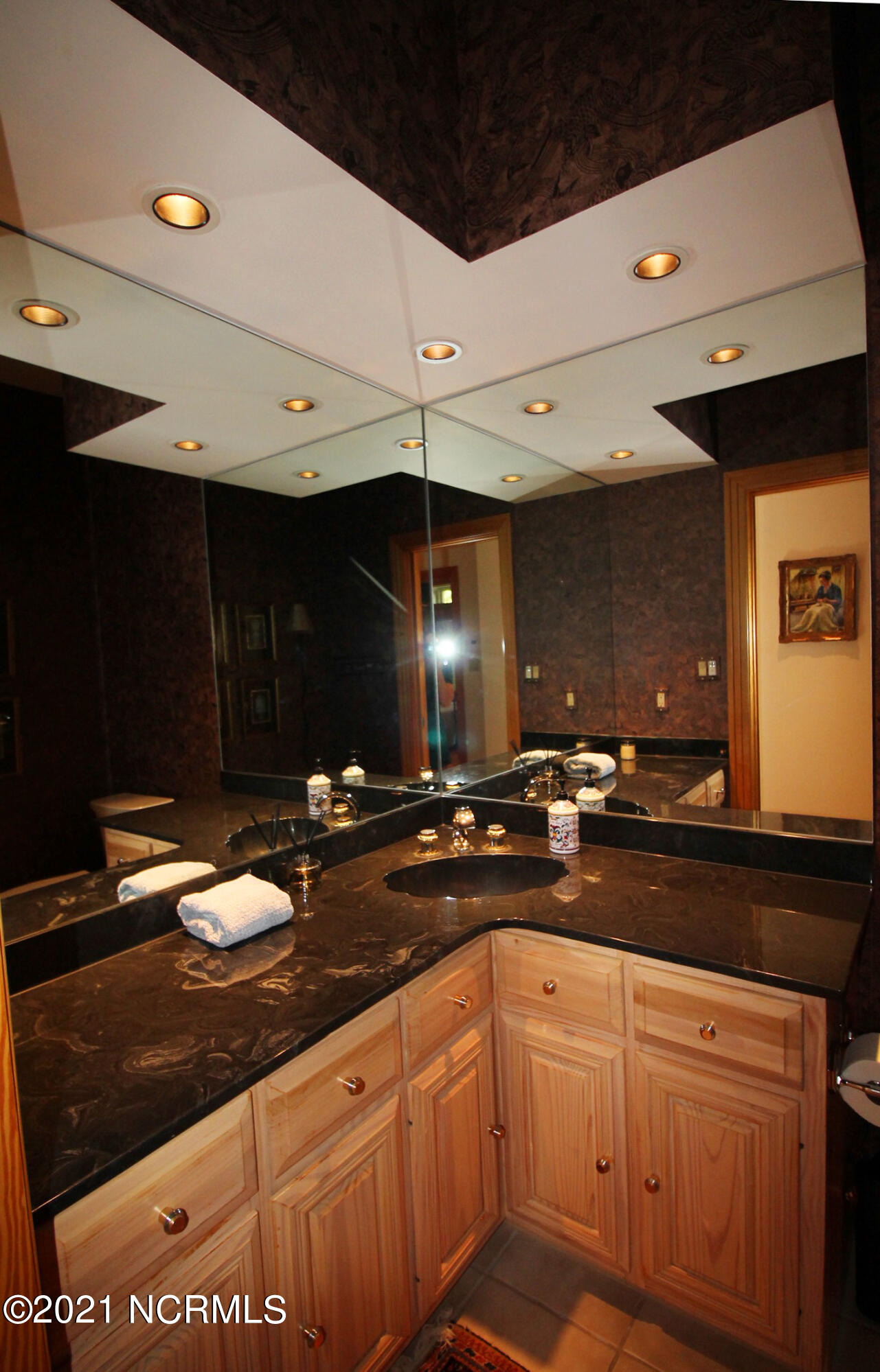 101 North Teachs Point Road Bath, NC 27808 - Photo 50 of 59 Elegant half bath