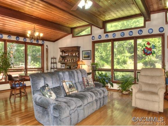 4580 Beaverdam Road Canton, NC 28716 - Photo 2 of 24