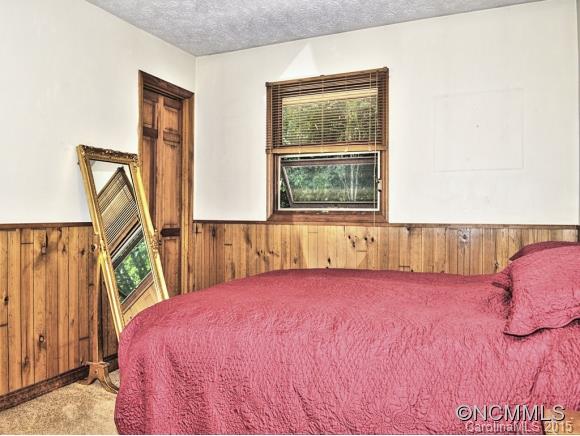 4580 Beaverdam Road Canton, NC 28716 - Photo 8 of 24
