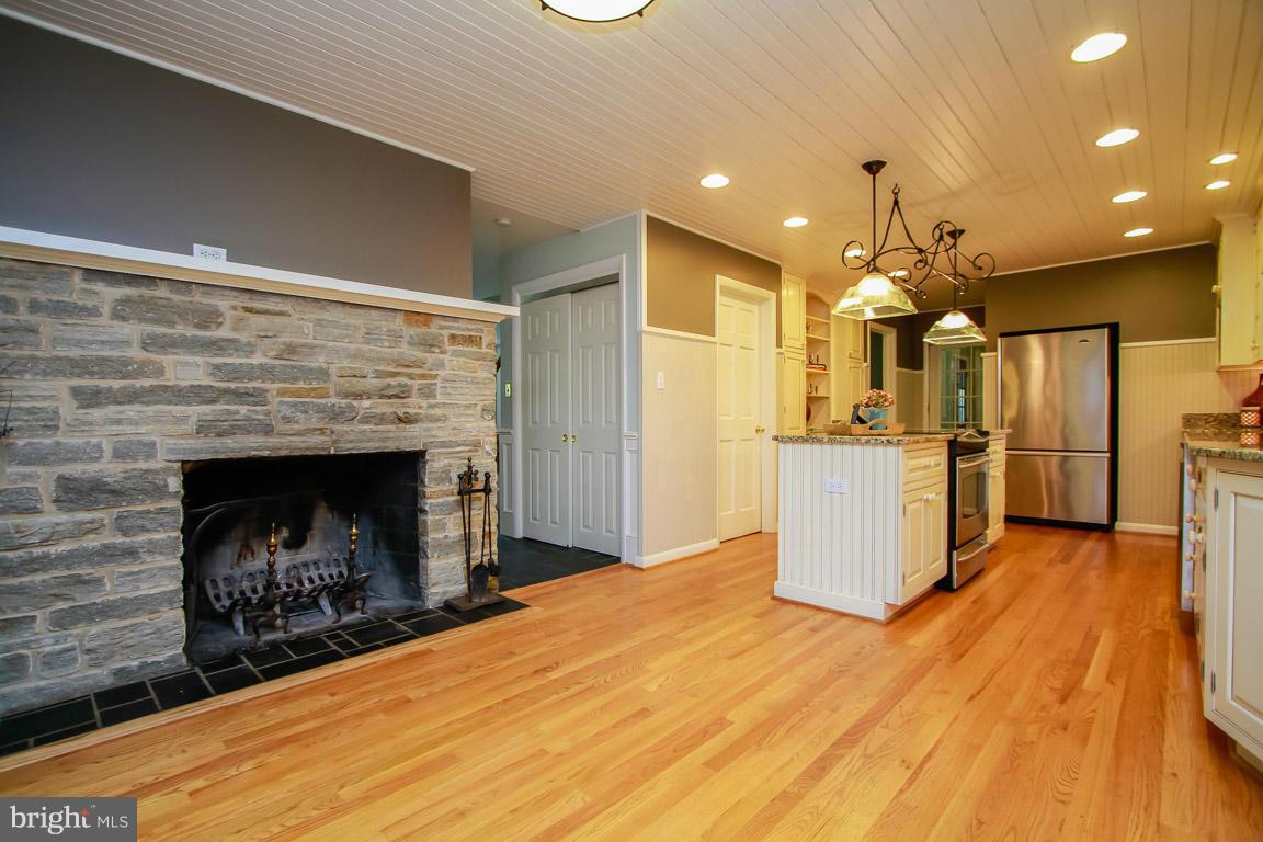 41 Greenvale Road Westminster, MD 21157 - Photo 8 of 29 Kitchen