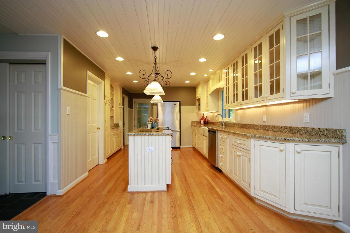41 Greenvale Road Westminster, MD 21157 - Photo 9 of 29 Kitchen