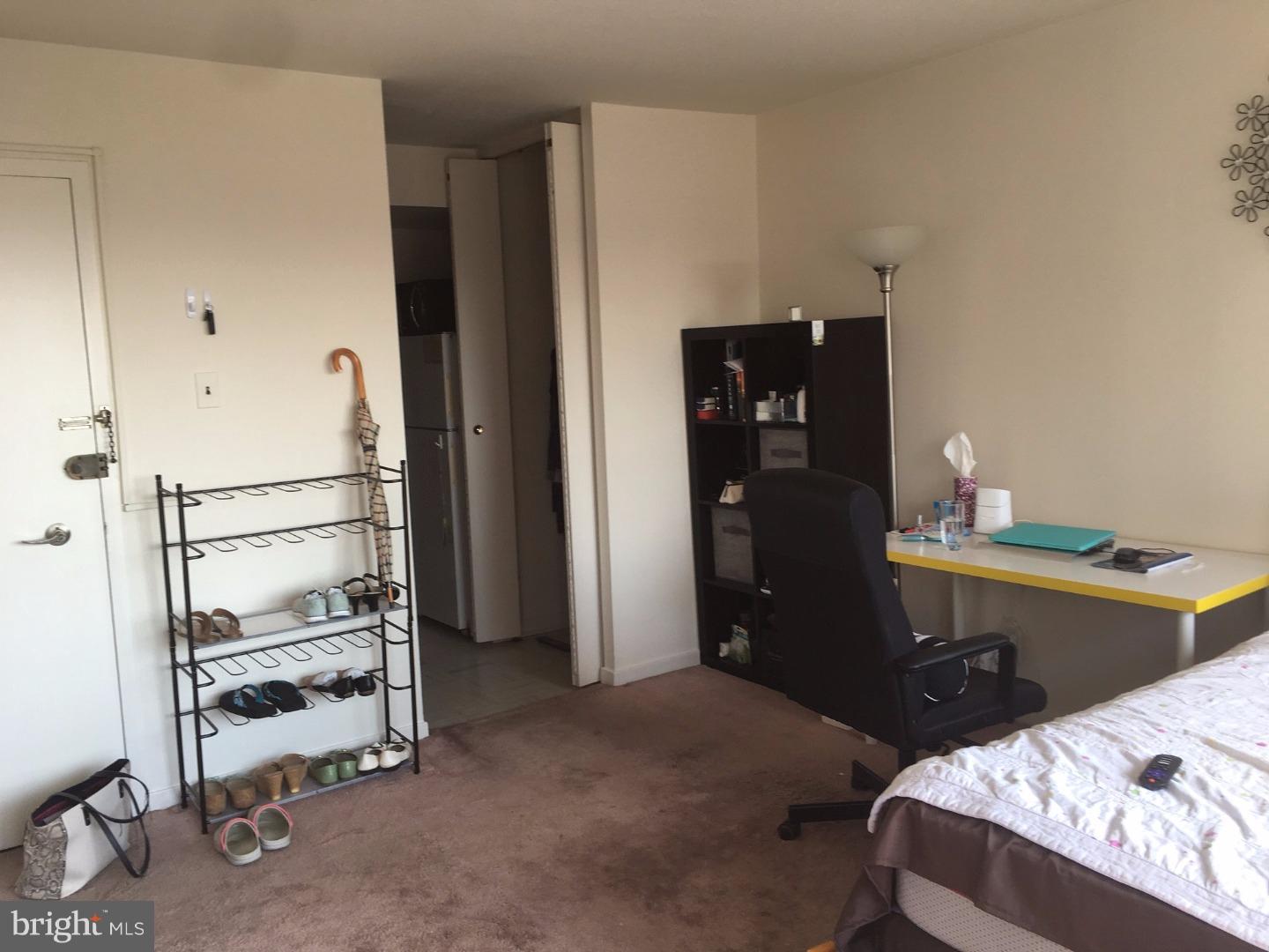 224-30 West Rittenhouse Square, Unit 915B Philadelphia, PA 19103 - Photo 1 of 12