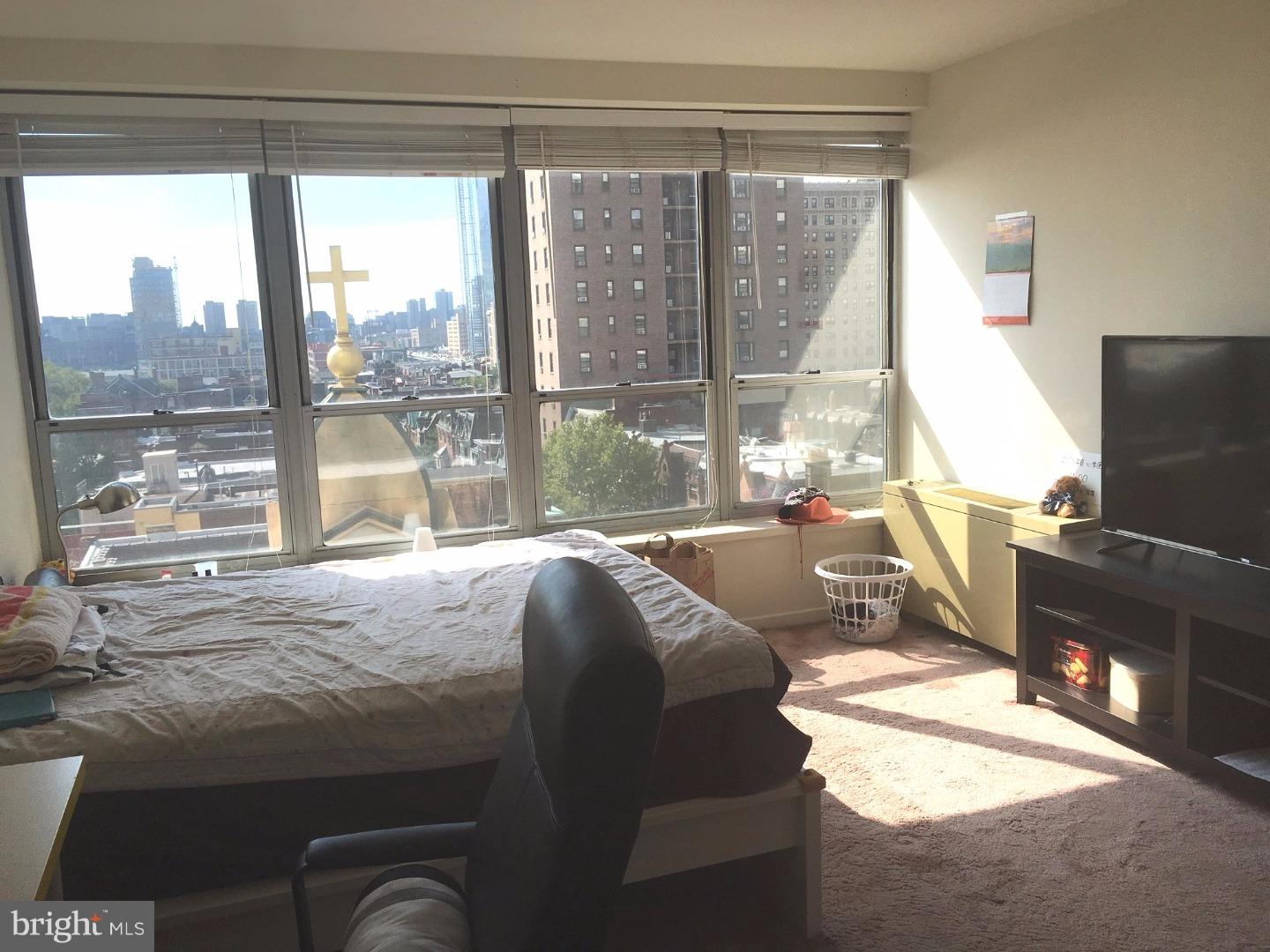 224-30 West Rittenhouse Square, Unit 915B Philadelphia, PA 19103 - Photo 6 of 12