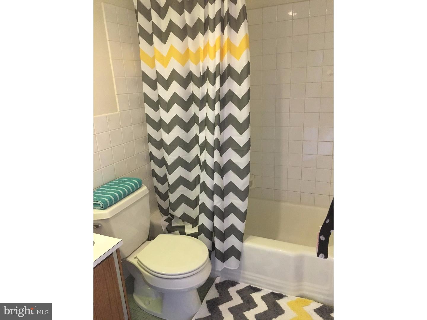 224-30 West Rittenhouse Square, Unit 915B Philadelphia, PA 19103 - Photo 9 of 12