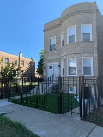 $2,600 | 6541 South Ingleside Avenue, Unit 2, Chicago, IL 60637