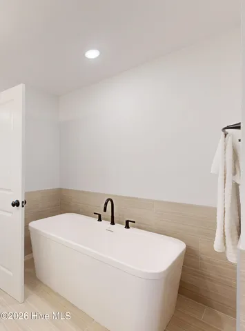 $289,900 | 1405 Dorset Drive, Unit B, Greenville, NC 27834