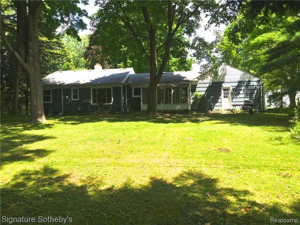 16451 Rougeway Street Livonia, MI 48154 - Photo 28 of 30