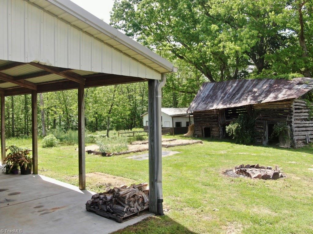 431 Needham Road Pilot Mountain, NC 27041 - Photo 11 of 43 Gallery Image 11