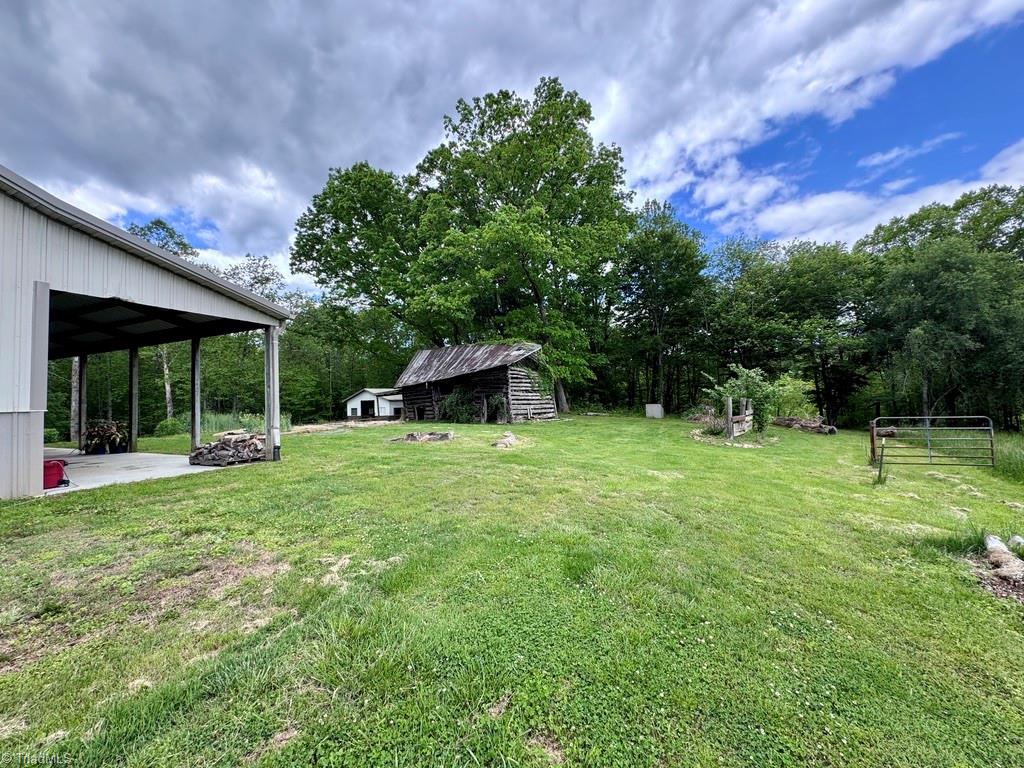 431 Needham Road Pilot Mountain, NC 27041 - Photo 13 of 43 Gallery Image 13
