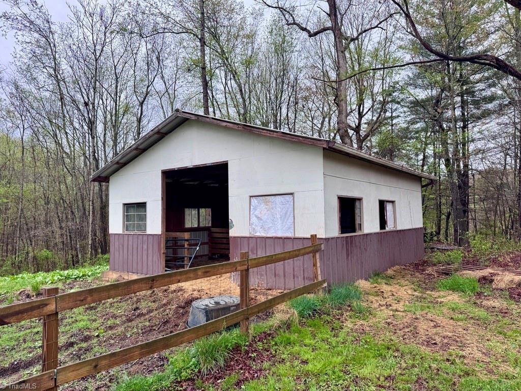 431 Needham Road Pilot Mountain, NC 27041 - Photo 19 of 43 Gallery Image 19