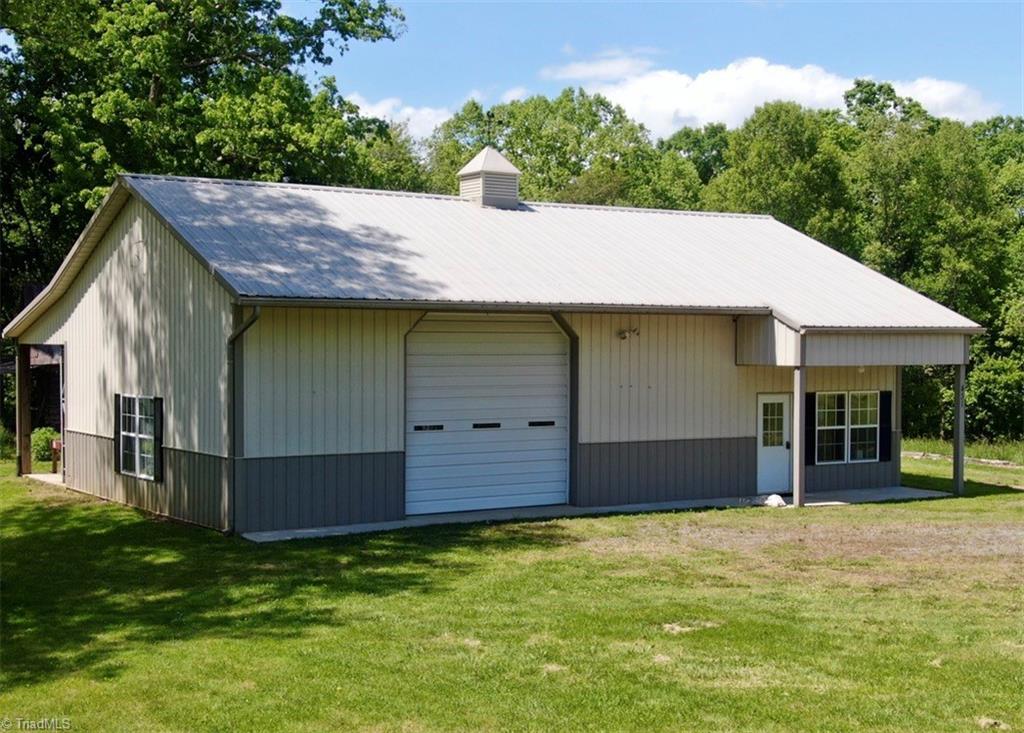 431 Needham Road Pilot Mountain, NC 27041 - Photo 8 of 43 Gallery Image 8