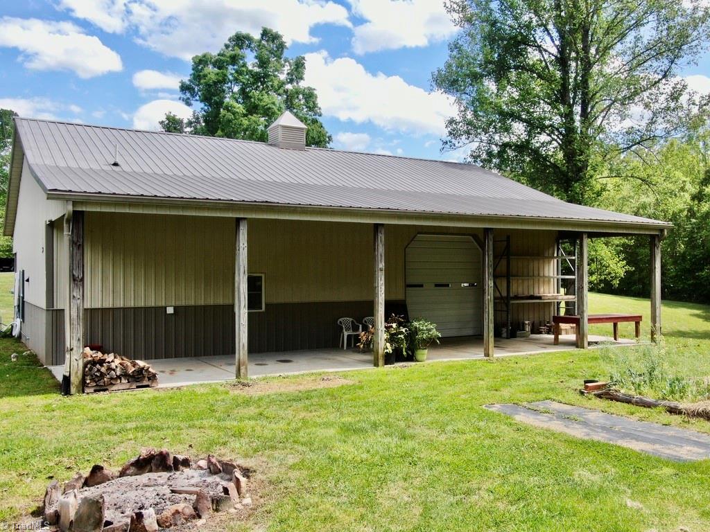 431 Needham Road Pilot Mountain, NC 27041 - Photo 10 of 43 Gallery Image 10