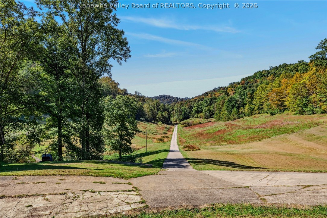 6830 Legg Fork Road Charleston, WV 25320 - Photo 2 of 29 Gallery Image 2