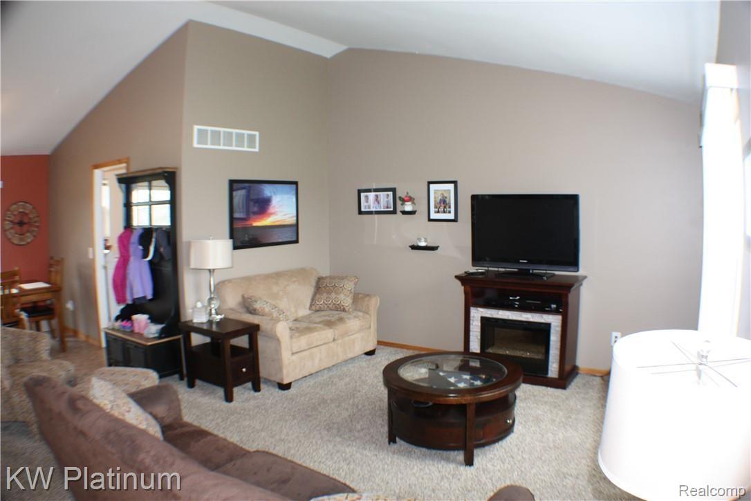 7244 Vincent Road Jeddo, MI 48032 - Photo 16 of 23 IMG_0442.JPG