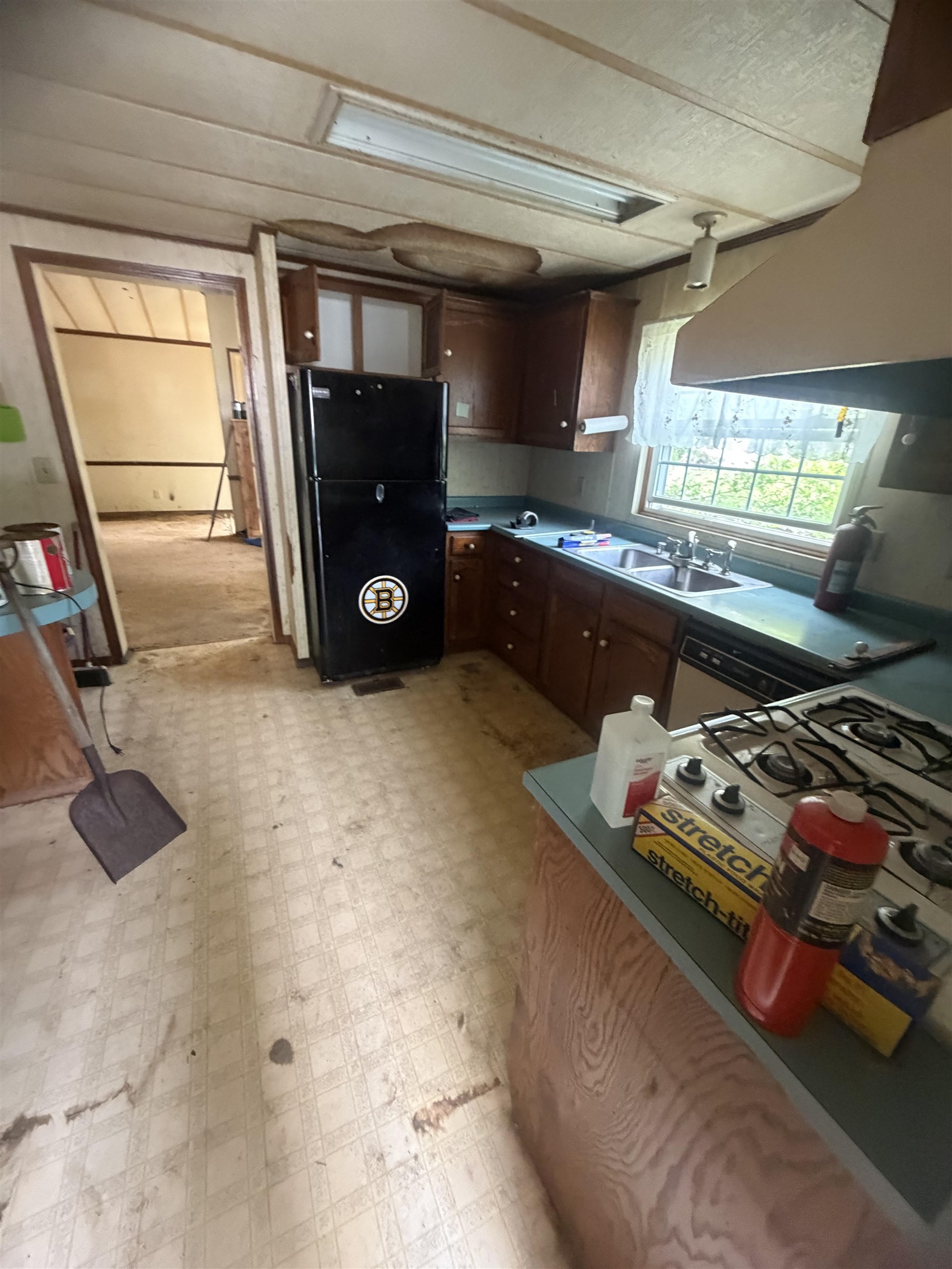 13 Caribbean Lane Rochester, NH 03867 - Photo 3 of 19 Gallery Image 3