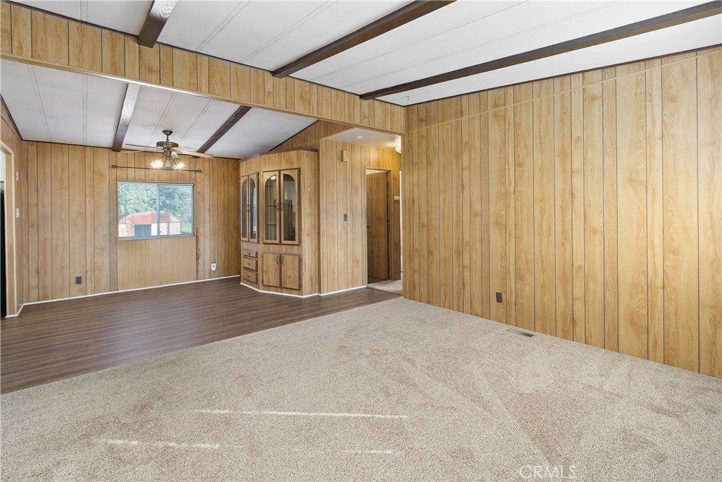 33462 Loquat Street Wildomar, CA 92595 - Photo 15 of 41 an empty room with windows