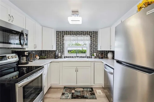 $145,000 | 1100 University Parkway, Unit 54, Sarasota, FL 34234