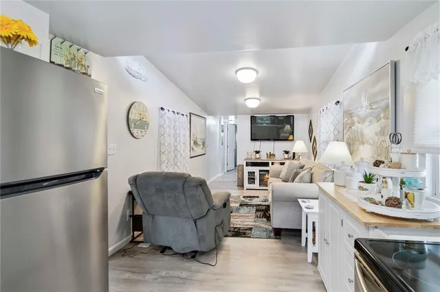 $145,000 | 1100 University Parkway, Unit 54, Sarasota, FL 34234