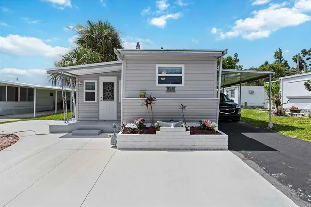 $145,000 | 1100 University Parkway, Unit 54, Sarasota, FL 34234