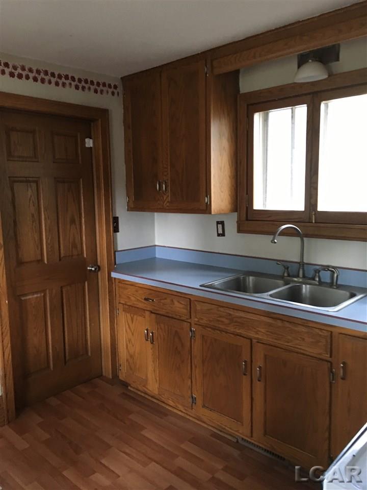 4280 Sycamore Road Palmyra, MI 49268 - Photo 6 of 15 31334519-5.JPG