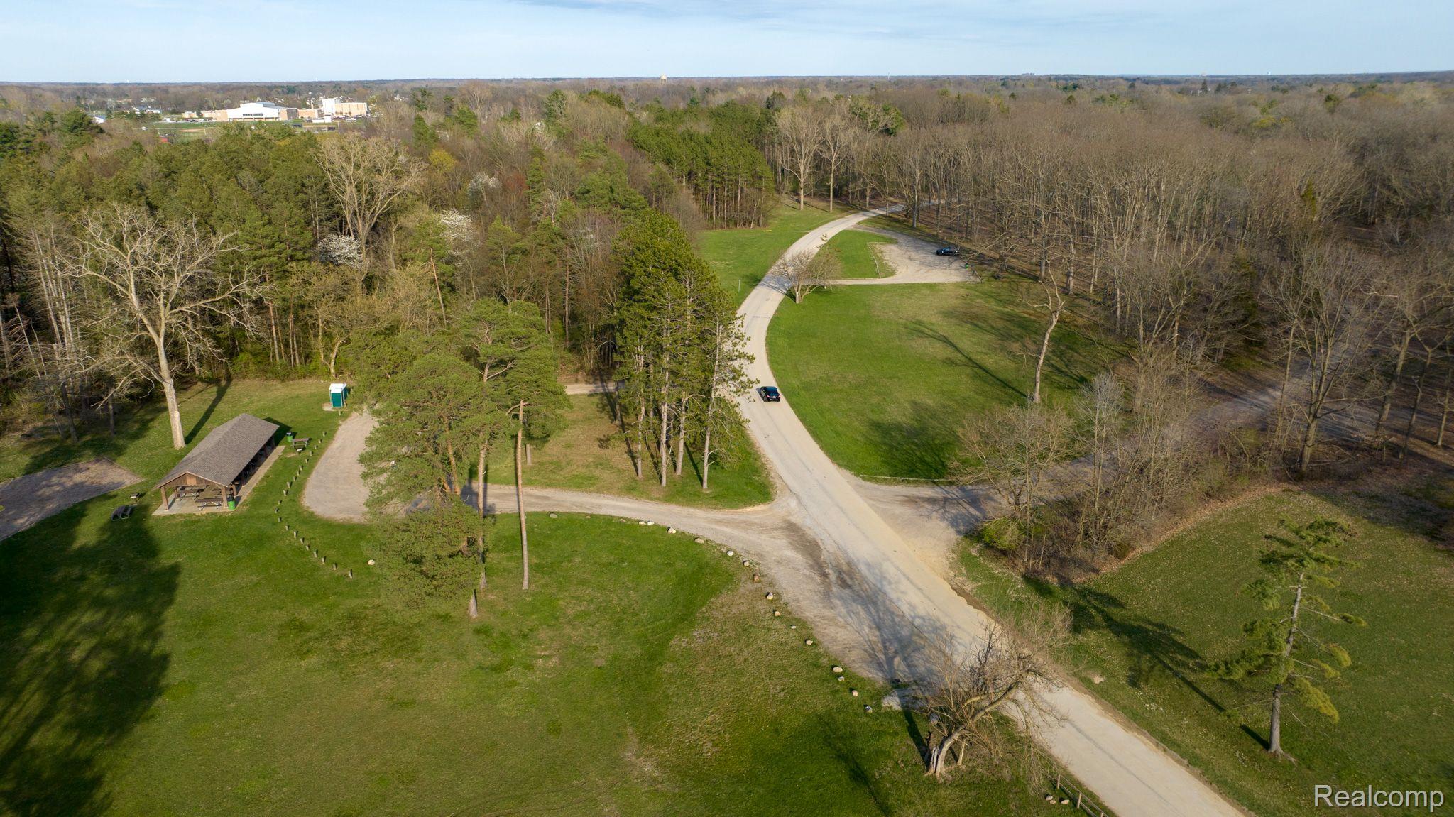 9176 Carpenter Road Flushing, MI 48433 - Photo 34 of 35 Gallery Image 34