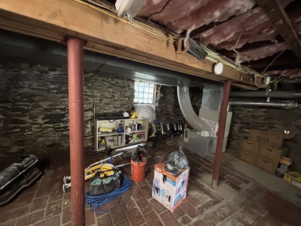 141 Sunderland Road Worcester, MA 01604 - Photo 19 of 20 Gallery Image 19