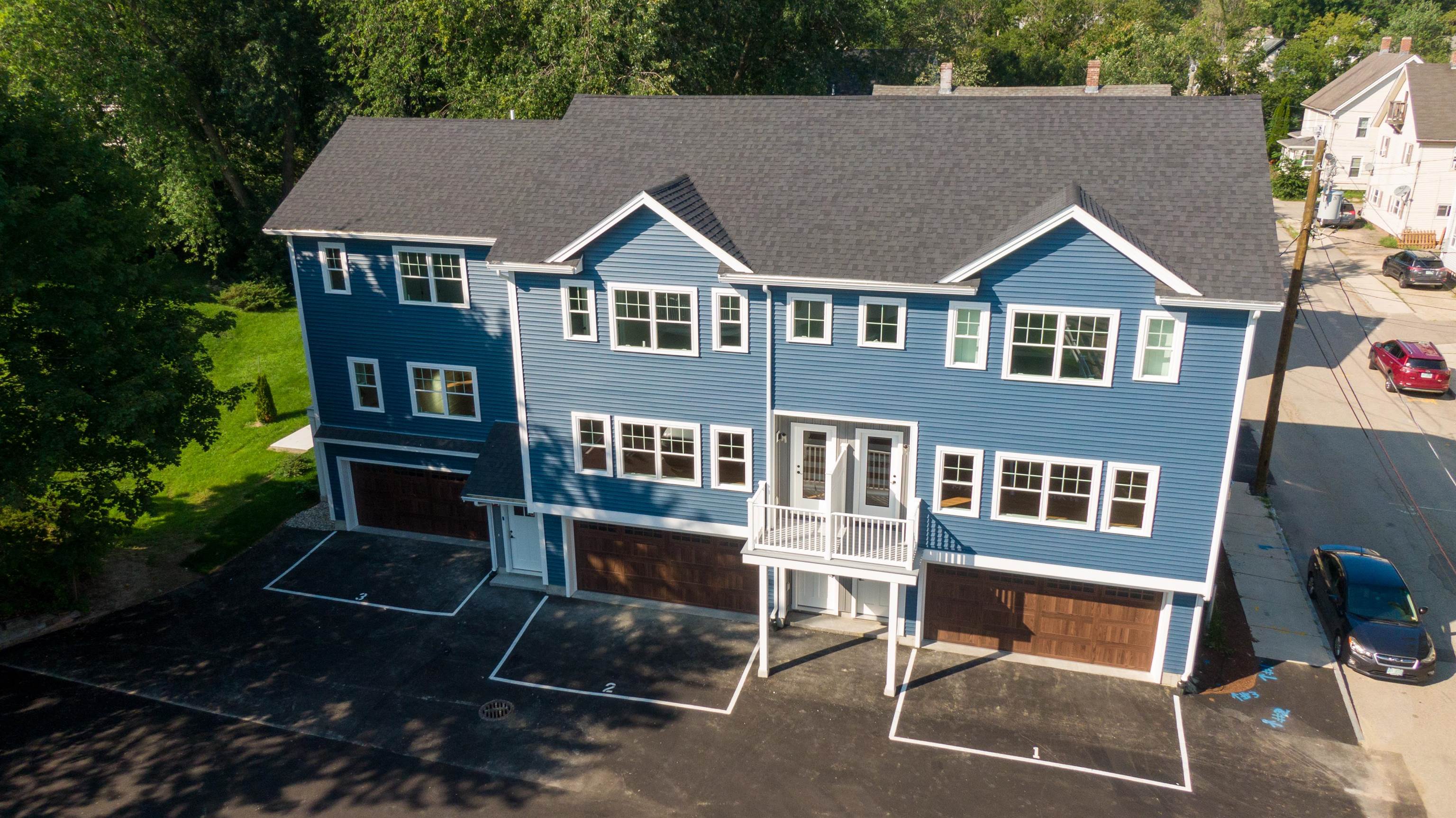 23 Everett Street, Unit 3 Dover, NH 03820 - Photo 2 of 27