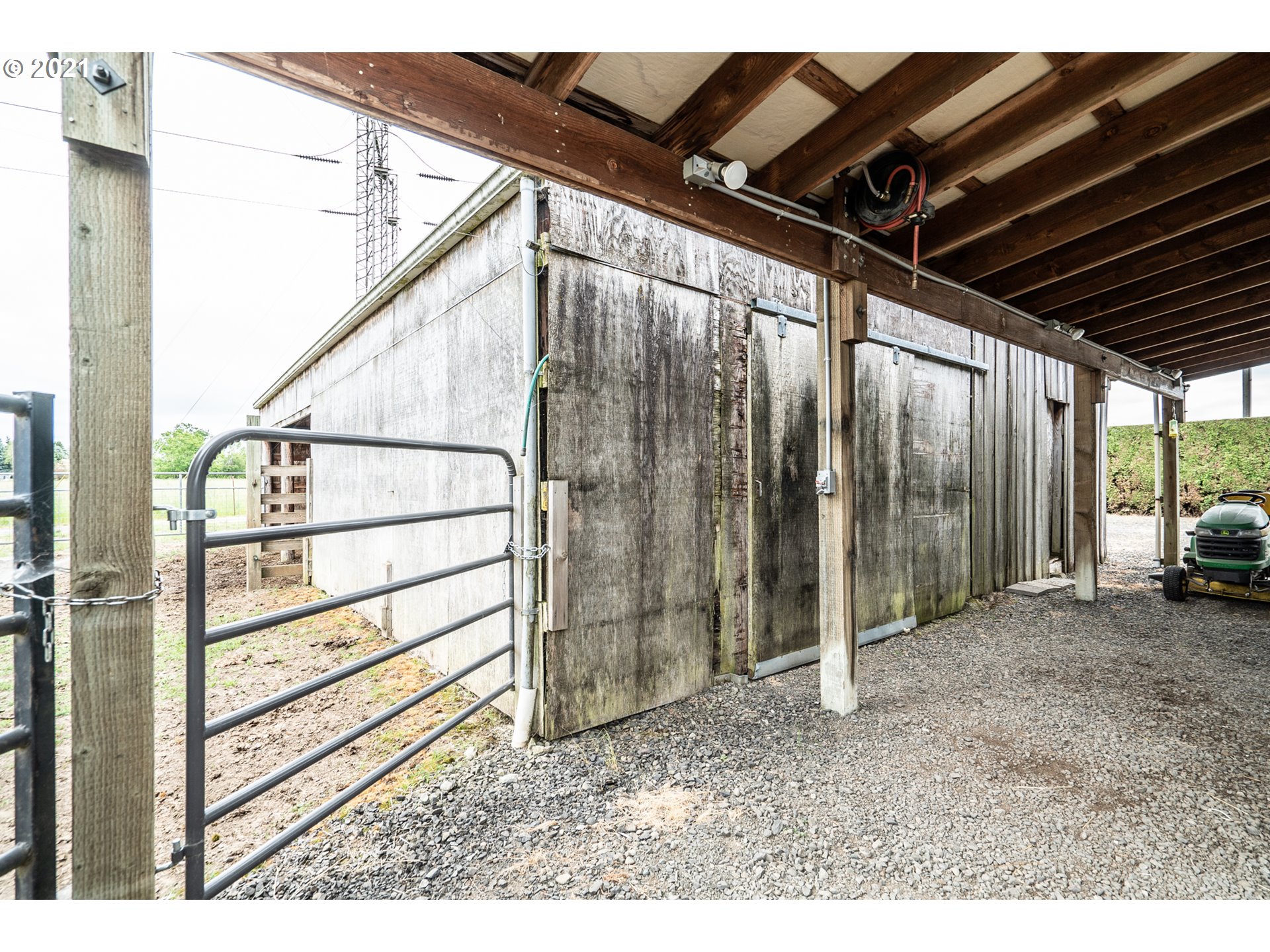 9657 South Kraxberger Road Canby, OR 97013 - Photo 25 of 32 a view of outdoor space