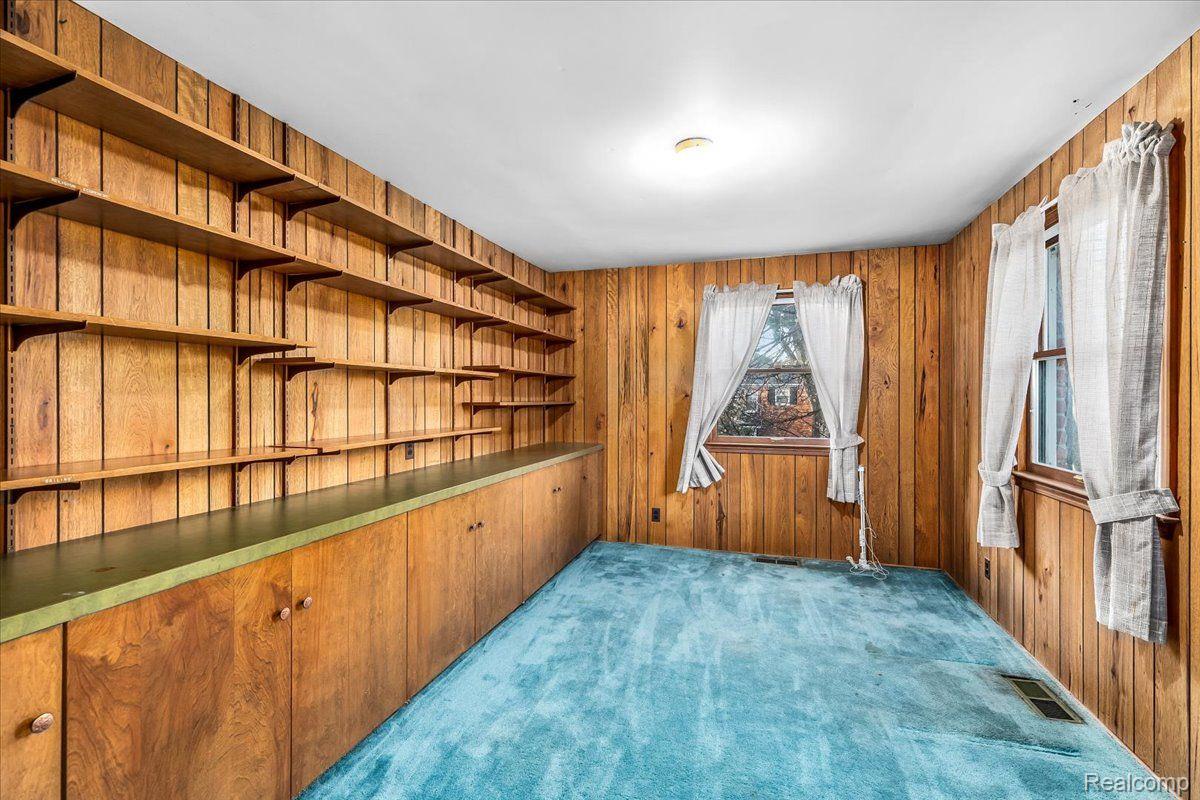 125 Stephens Road Grosse Pointe, MI 48236 - Photo 19 of 50 Gallery Image 19