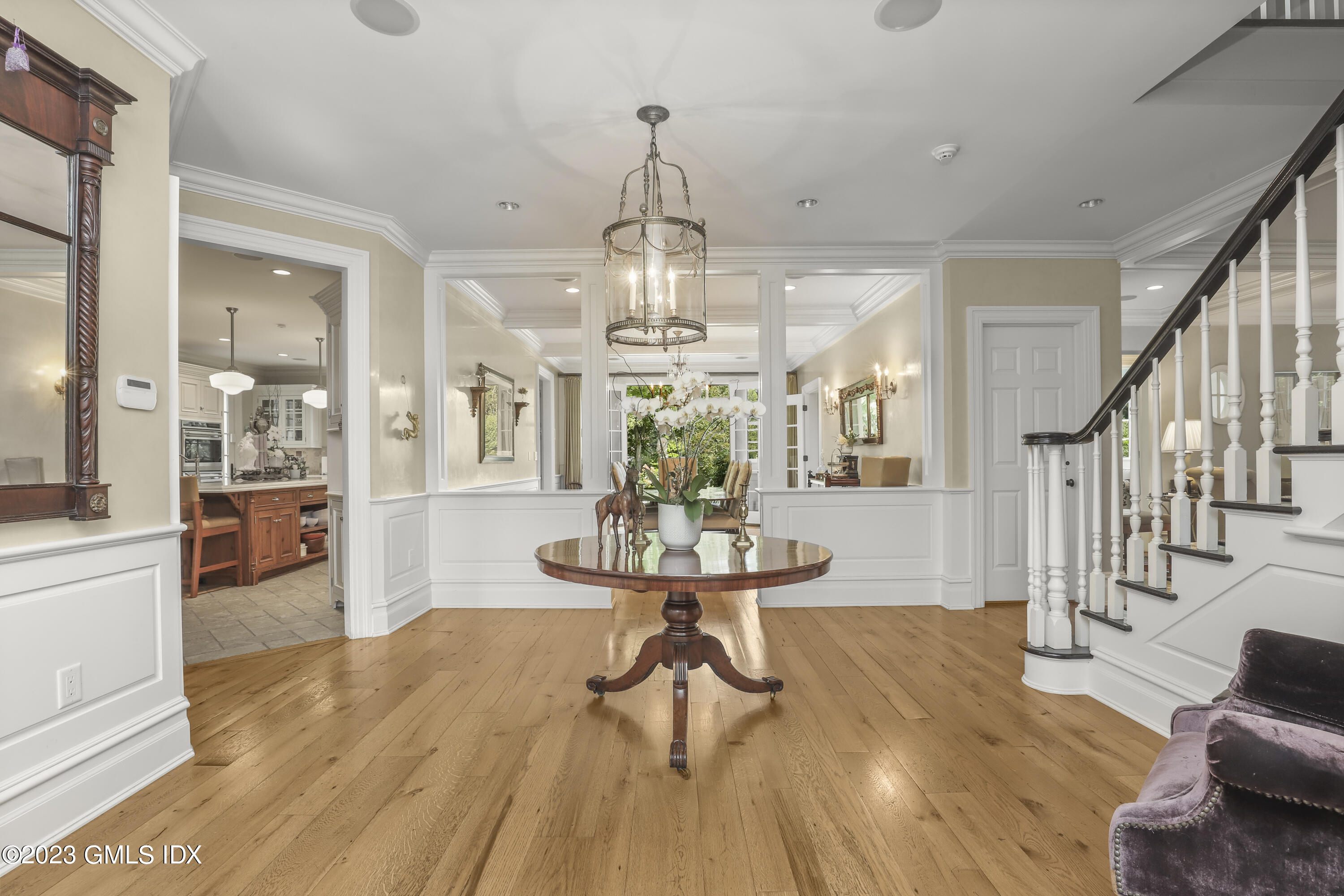 27 Locust Road Greenwich, CT 06831 - Photo 4 of 39 27 Locust Rd Greenwich CT-print-030-027-
