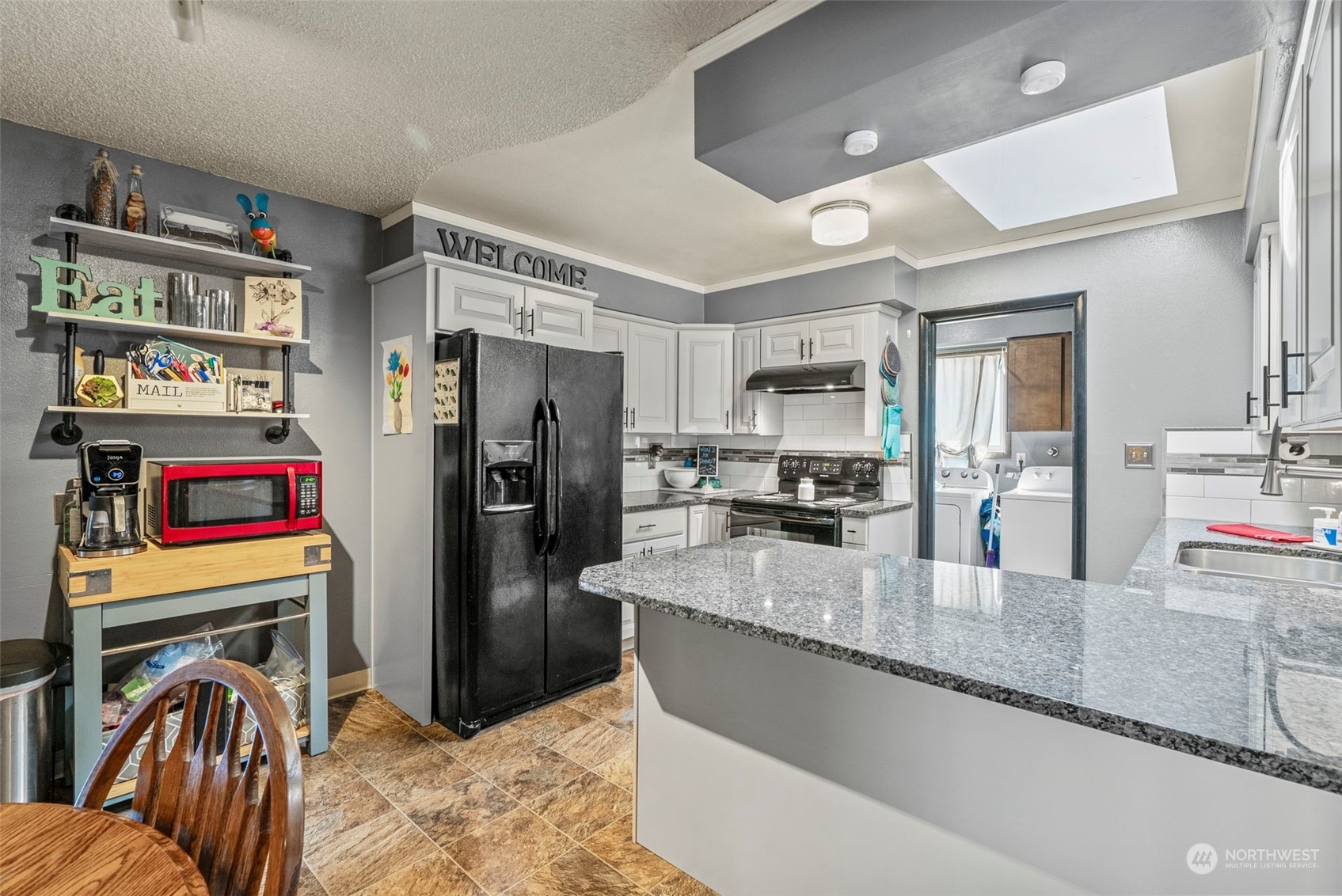 3250 Maple Street Longview, WA 98632 - Photo 8 of 28 Gallery Image 8