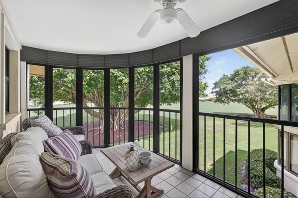 $540,000 | 16942 Waterbend Drive, Unit 258, Jupiter, FL 33477