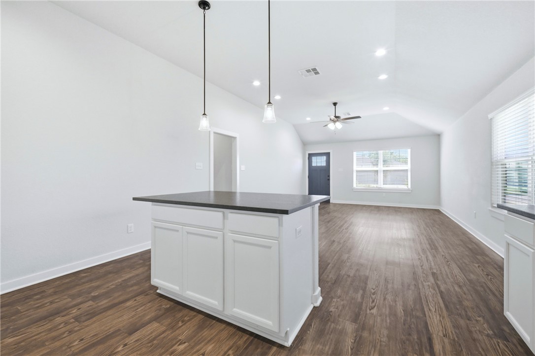 1920 Basil Court Bryan, TX 77801 - Photo 15 of 28 Gallery Image 15