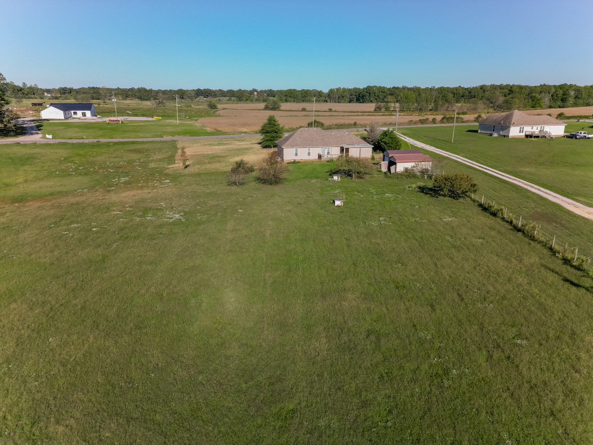 185 Patrick Road Fayetteville, TN 37334 - Photo 25 of 28 a view of an ocean and city