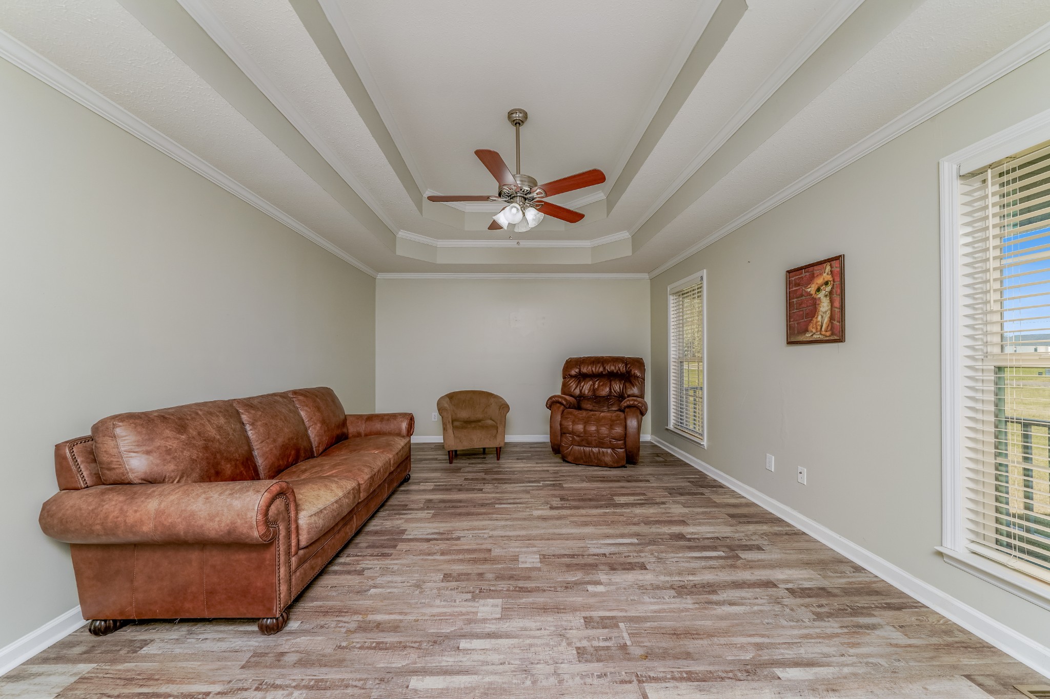 185 Patrick Road Fayetteville, TN 37334 - Photo 4 of 28 a living room with furniture and a window