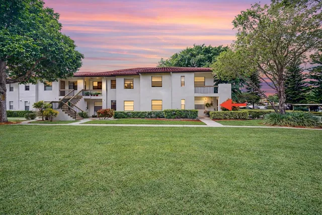 $350,000 | 21365 Cypress Hammock Drive, Unit 20K, Boca Raton, FL 33428