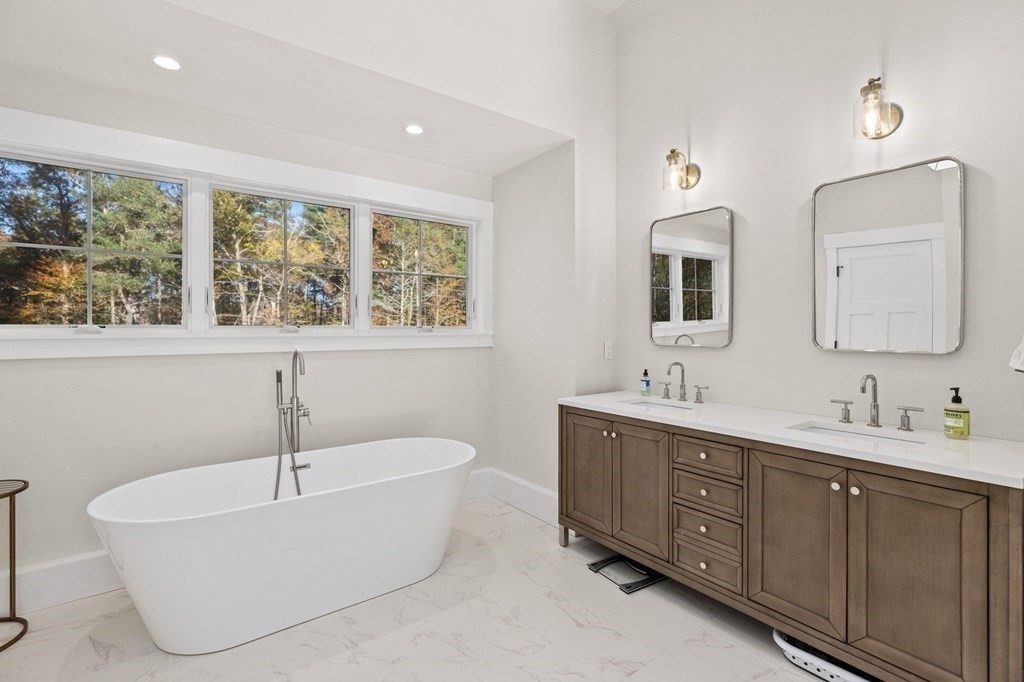 780 First Parish Road Scituate, MA 02066 - Photo 18 of 41 Gallery Image 18
