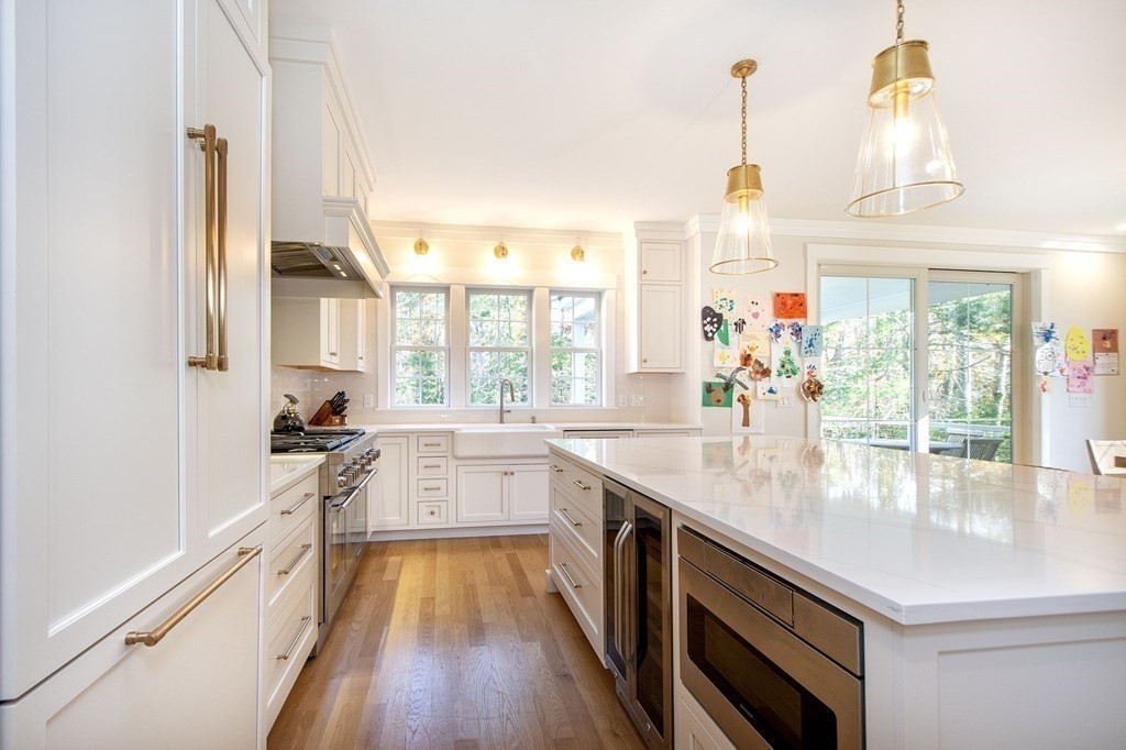 780 First Parish Road Scituate, MA 02066 - Photo 8 of 41 Gallery Image 8