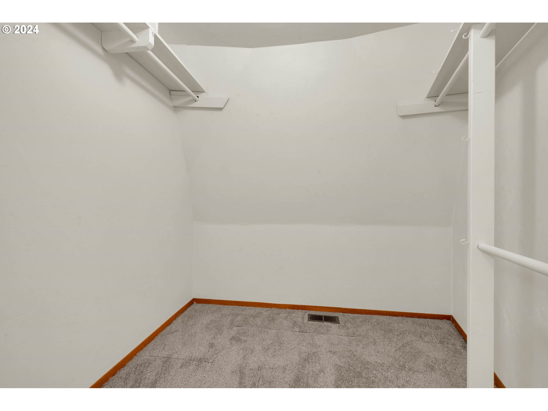 84679 Arlie Road Eugene, OR 97405 - Photo 24 of 45 Gallery Image 24