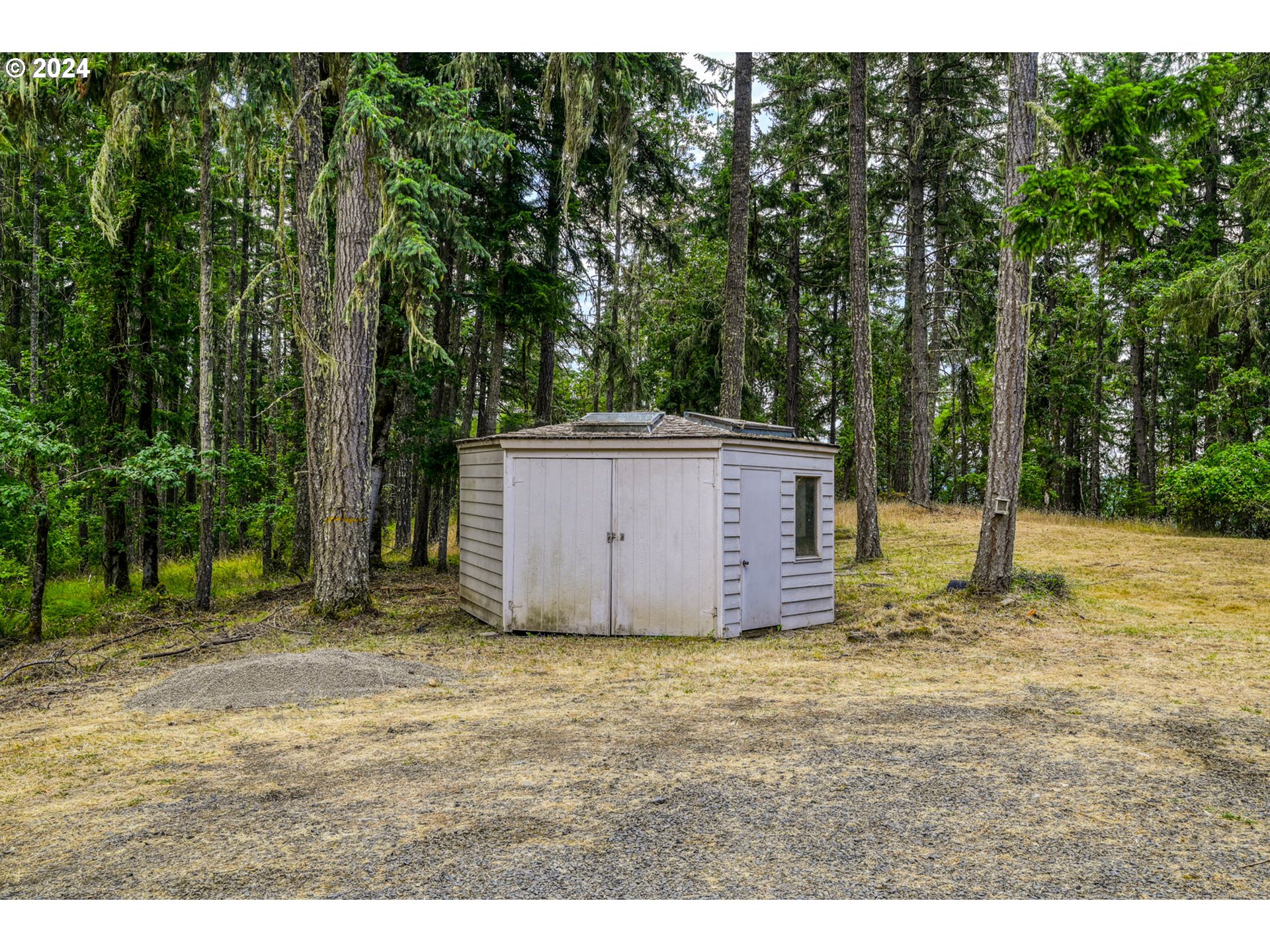 84679 Arlie Road Eugene, OR 97405 - Photo 38 of 45 Gallery Image 38