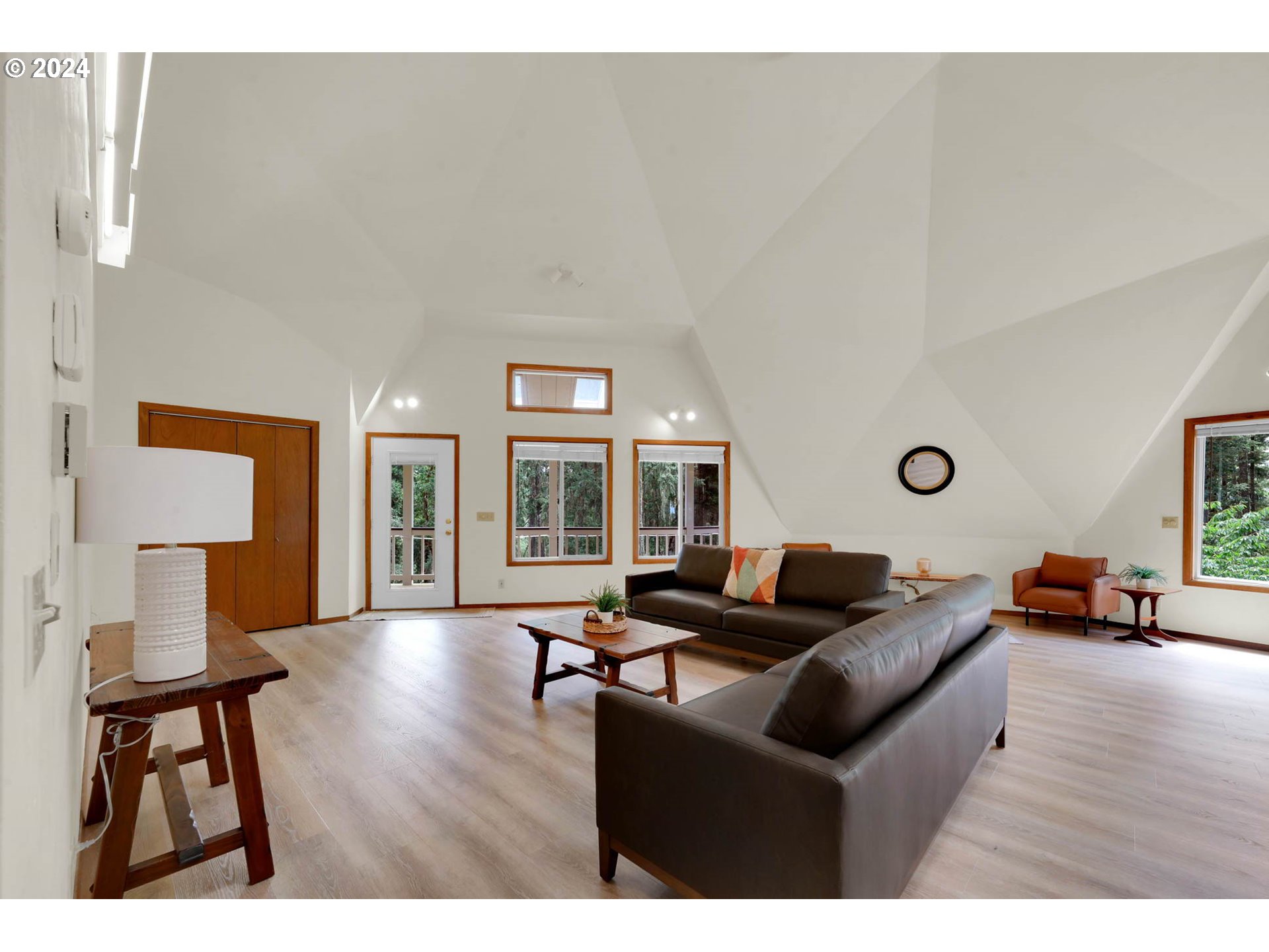84679 Arlie Road Eugene, OR 97405 - Photo 8 of 45 Gallery Image 8