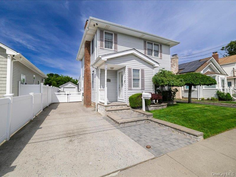 2864 St John Road Oceanside, NY 11572 - Photo 3 of 47
