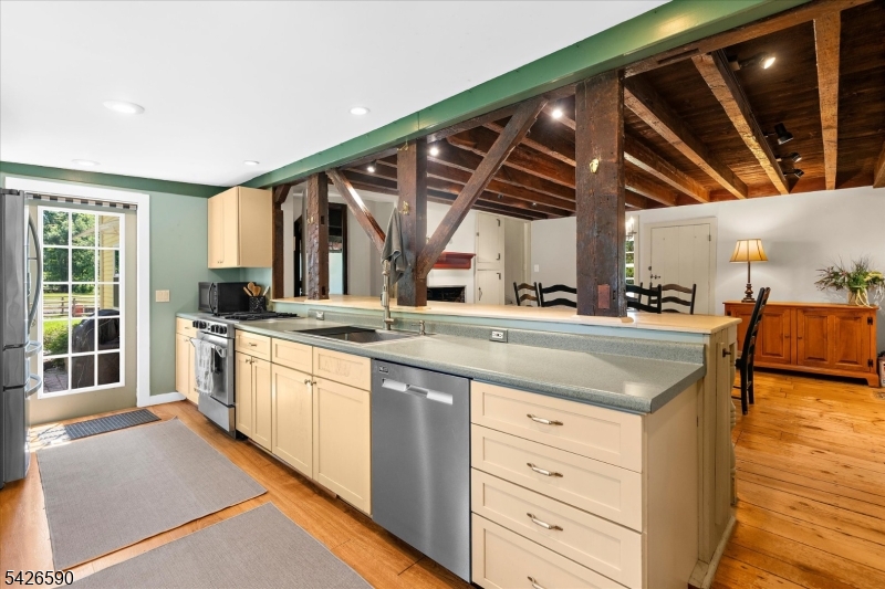179 Lindbergh Road Hopewell, NJ 08525 - Photo 19 of 46