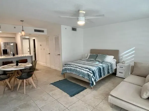 $2,500 | 2501 South Ocean Drive, Unit L16, Hollywood, FL 33019