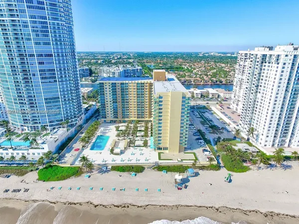 $2,500 | 2501 South Ocean Drive, Unit L16, Hollywood, FL 33019